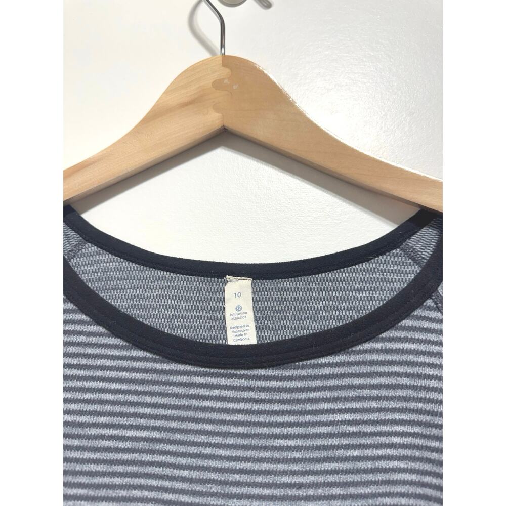 Lululemon Run: Turn Around Long Sleeve In Deep Coal Mini Check Size 10 - Picture 10 of 12